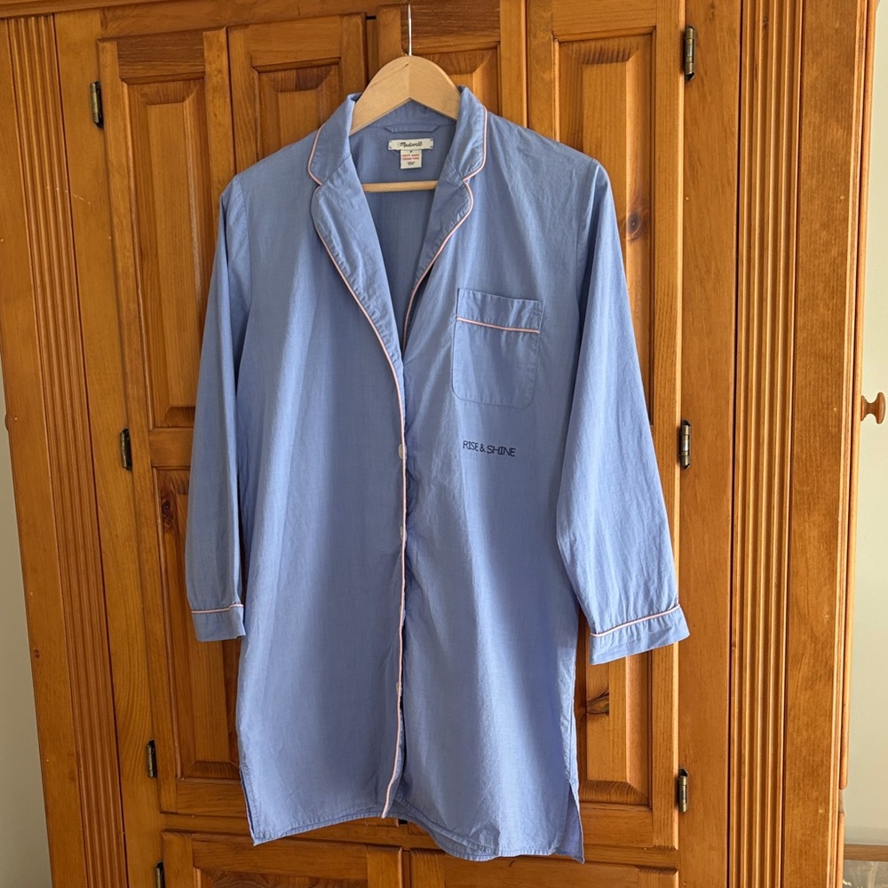 Madewell Rise & Shine Blue Nightshirt , pink piping